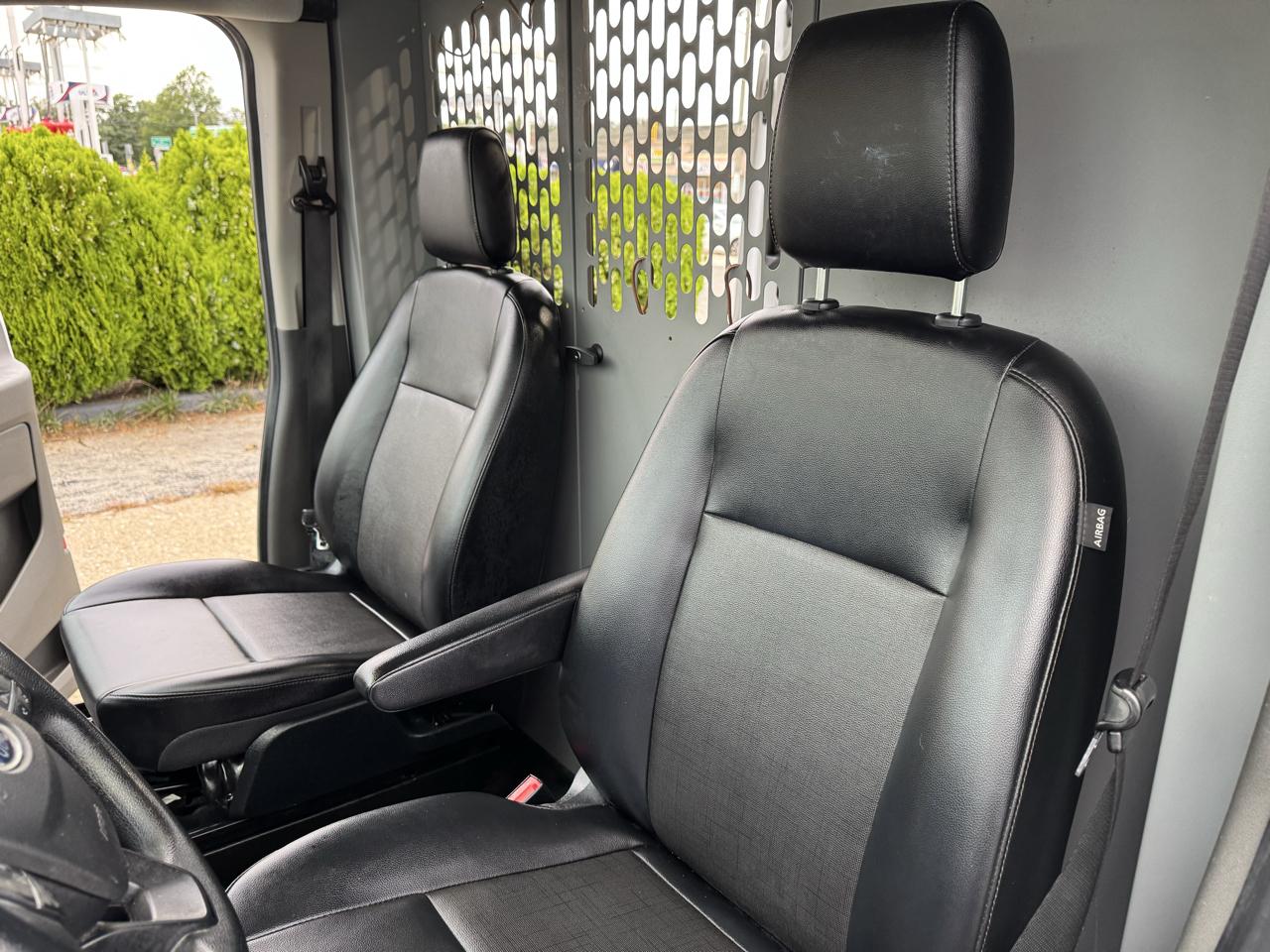 Ford Transit 250 Van Med. Roof w/Sliding Pass. 130-in. WB 2021
