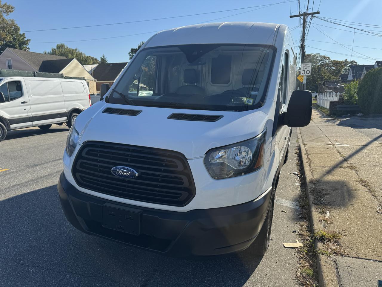 Ford Transit 150 Van Med. Roof w/Sliding Pass. 148-in. WB 2019