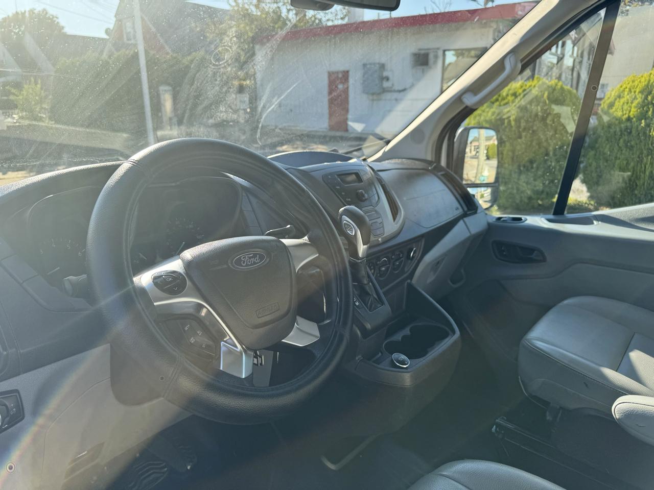Ford Transit 150 Van Med. Roof w/Sliding Pass. 148-in. WB 2019