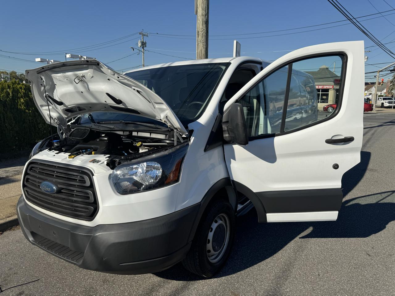 Ford Transit 250 Van Low Roof w/Sliding Pass. 130-in. WB 2016