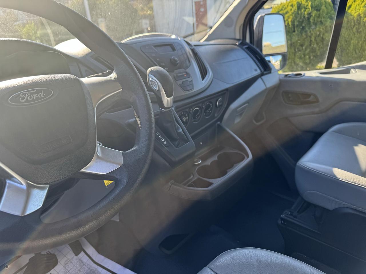 Ford Transit 250 Van Low Roof w/Sliding Pass. 130-in. WB 2016