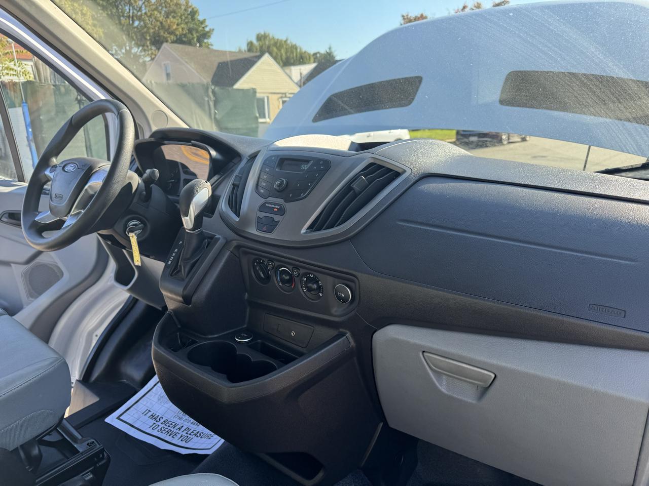 Ford Transit 250 Van Low Roof w/Sliding Pass. 130-in. WB 2016