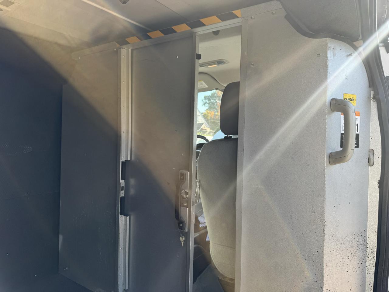 Ford Transit 250 Van Low Roof w/Sliding Pass. 130-in. WB 2016