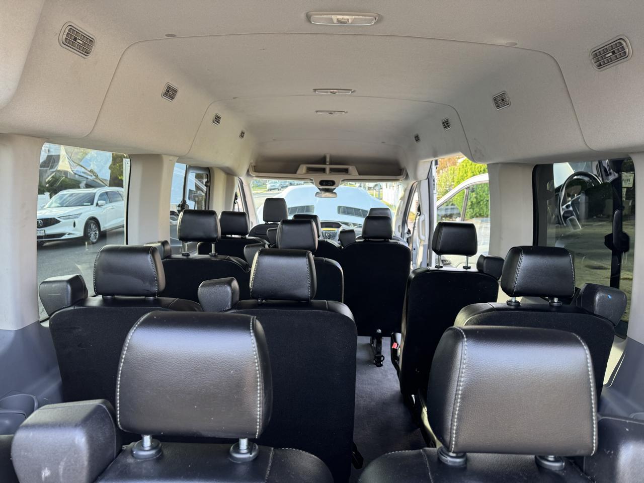 Ford Transit 350 Wagon Med. Roof XL w/Sliding Pass. 148-in. WB 2019