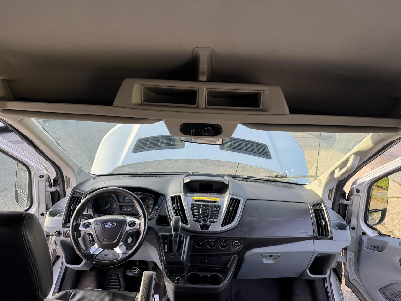 Ford Transit 350 Wagon Med. Roof XL w/Sliding Pass. 148-in. WB 2019