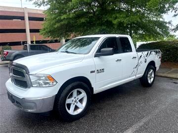 2016 RAM 1500 SLT Quad Cab 4WD