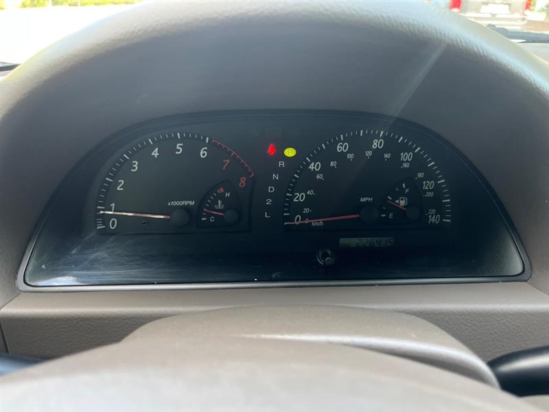 Toyota Camry LE 2004