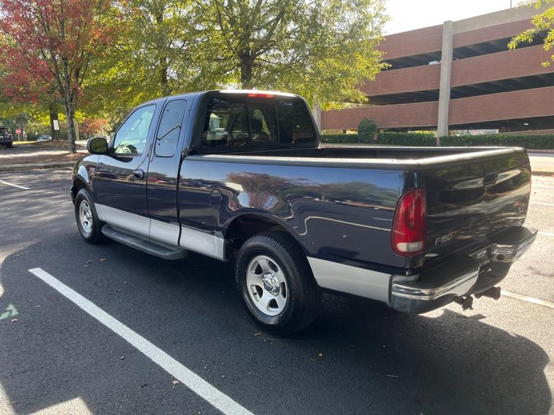 Ford F-150 XL SuperCab 2WD 2003