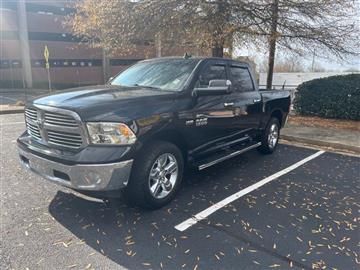 2017 RAM 1500 SLT Crew Cab SWB 2WD