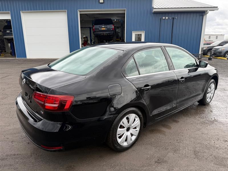 Volkswagen Jetta 1.4T S 6A 2017