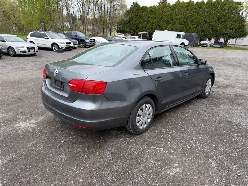 Volkswagen Jetta S 2013