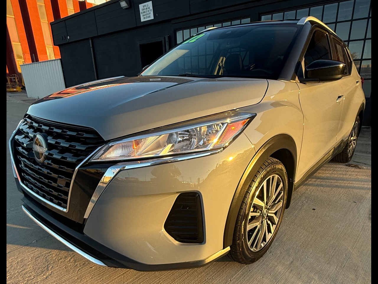 2022 Nissan Kicks SV