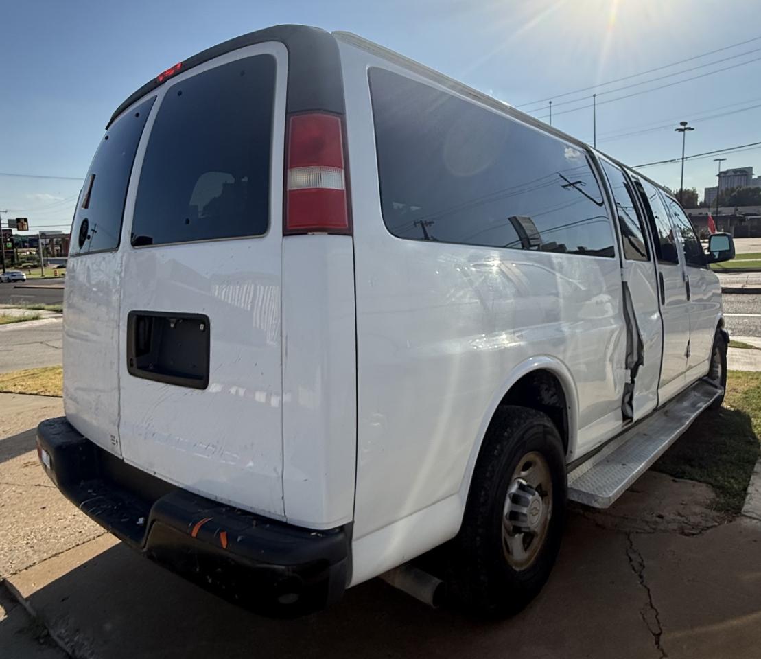 Chevrolet Express LS 3500 Extended 2013
