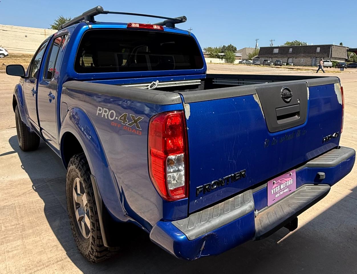 Nissan Frontier SL Crew Cab 4WD 2012