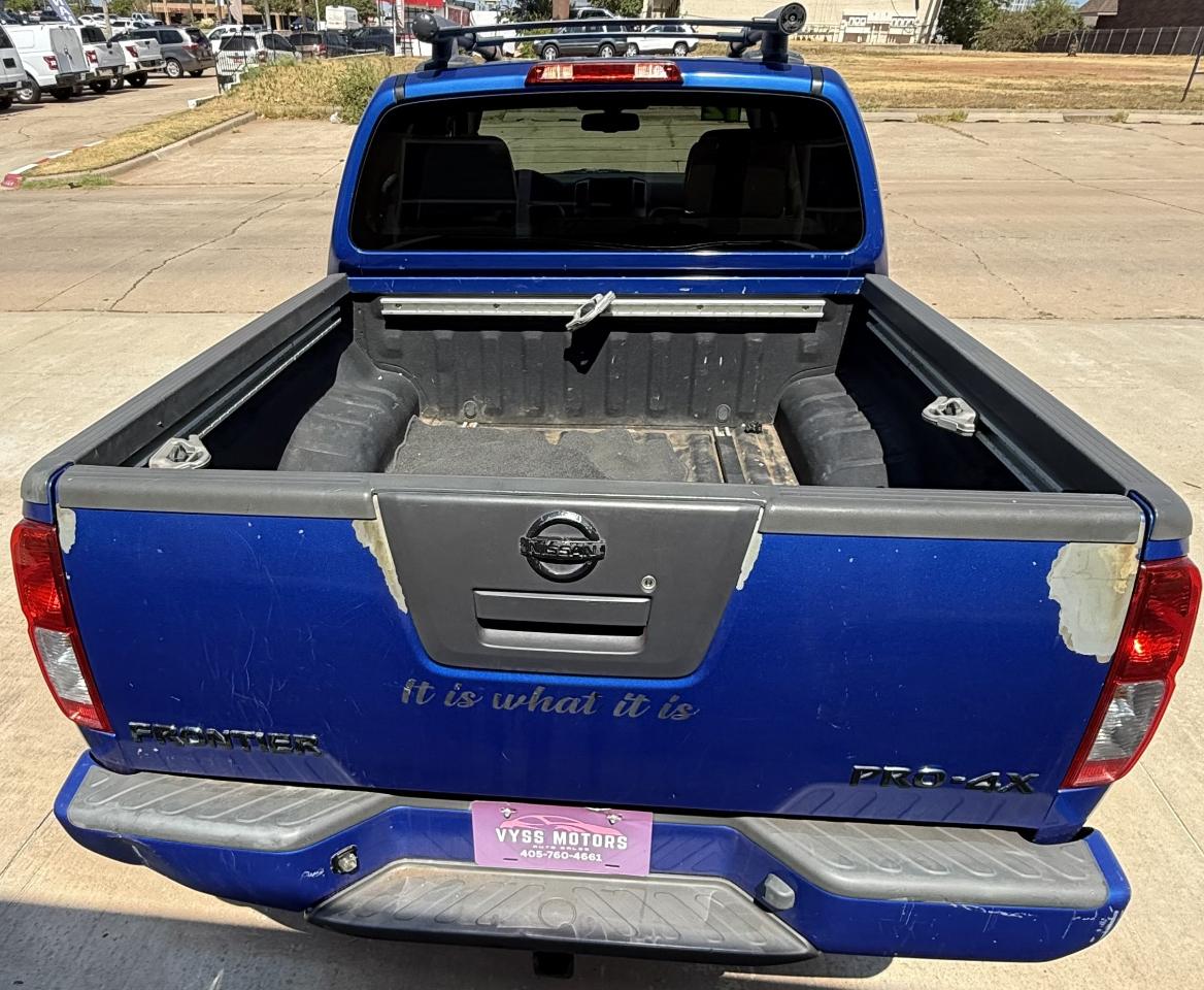 Nissan Frontier SL Crew Cab 4WD 2012