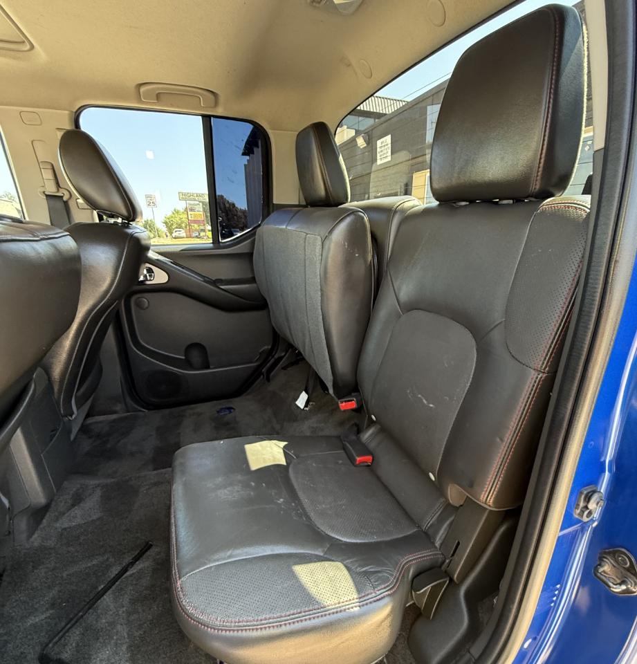 Nissan Frontier SL Crew Cab 4WD 2012