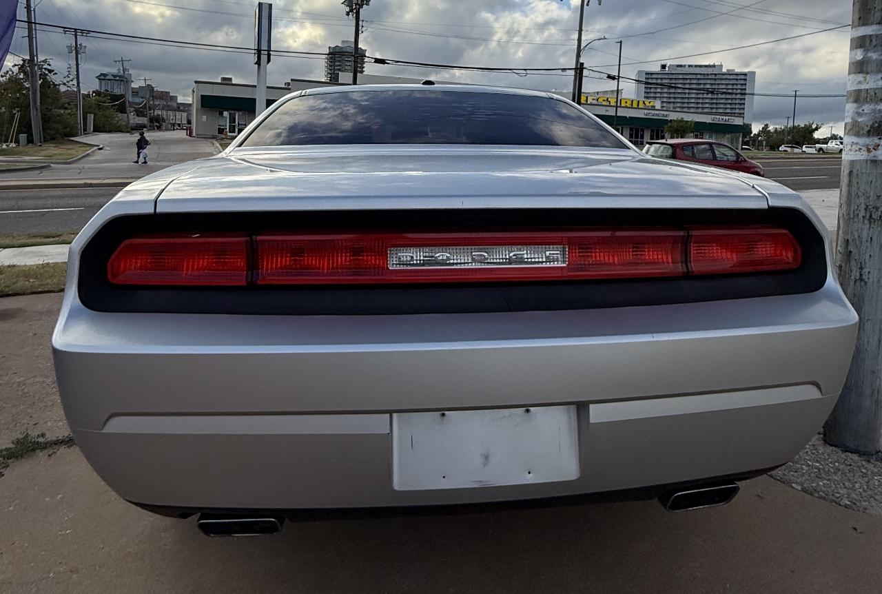 Dodge Challenger SXT 2012