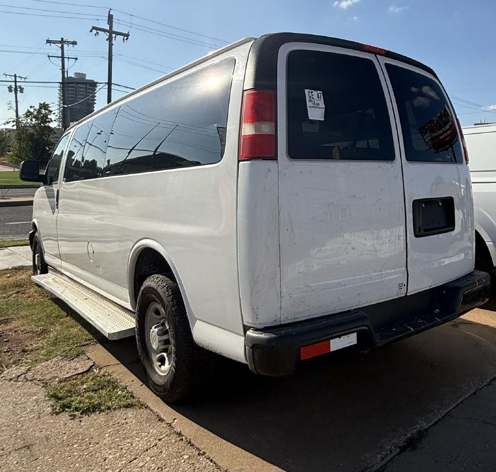 Chevrolet Express LS 3500 Extended 2013