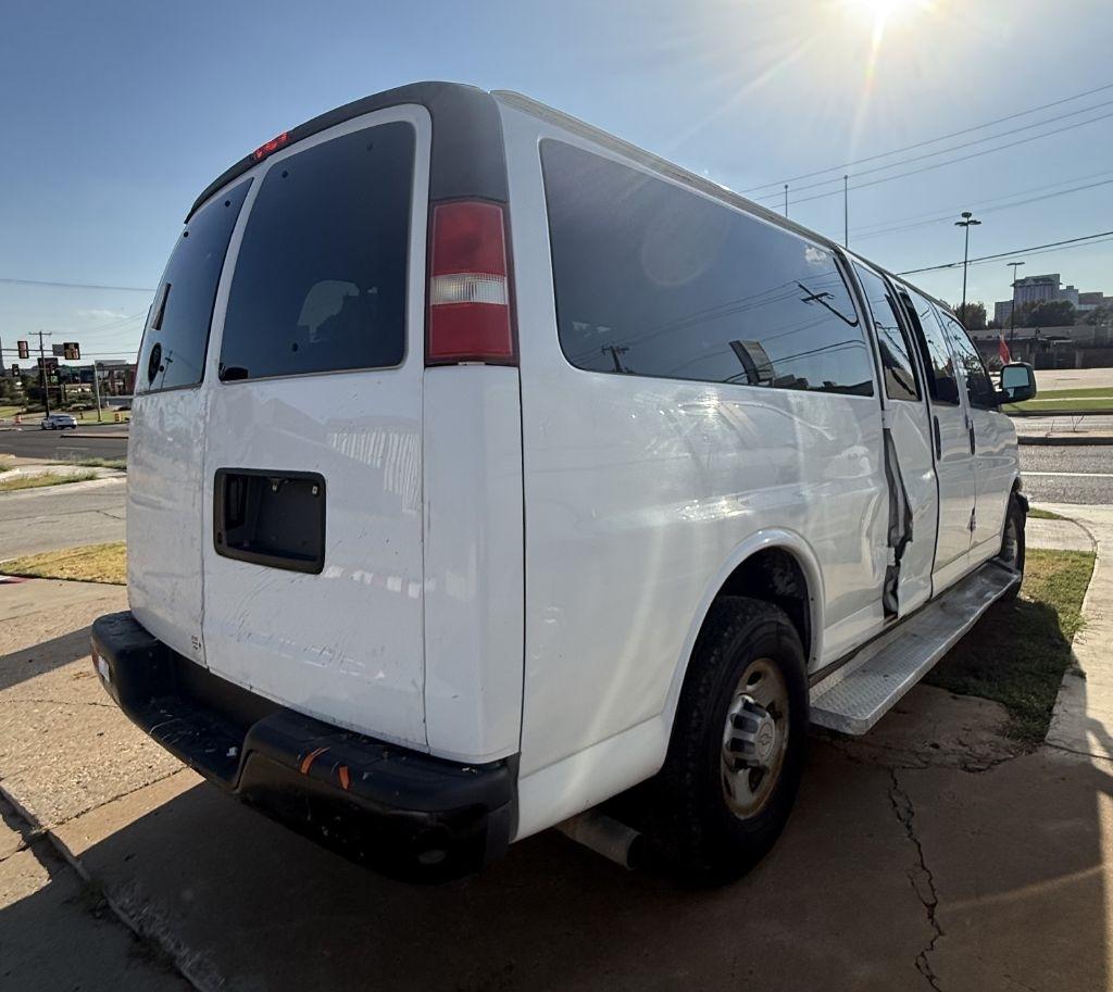 Chevrolet Express LS 3500 Extended 2013