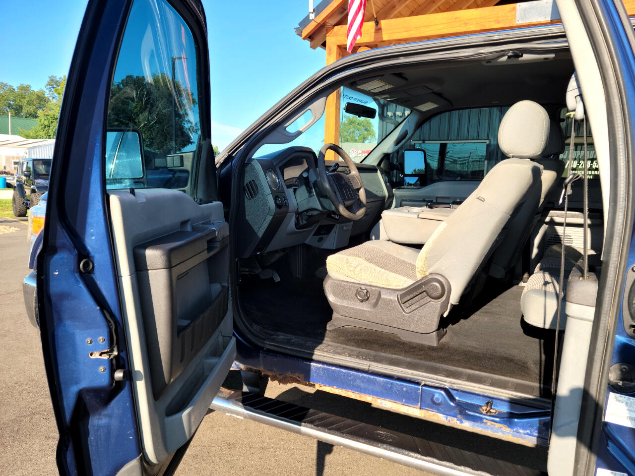 2012 Ford F-250 XLT photo 7