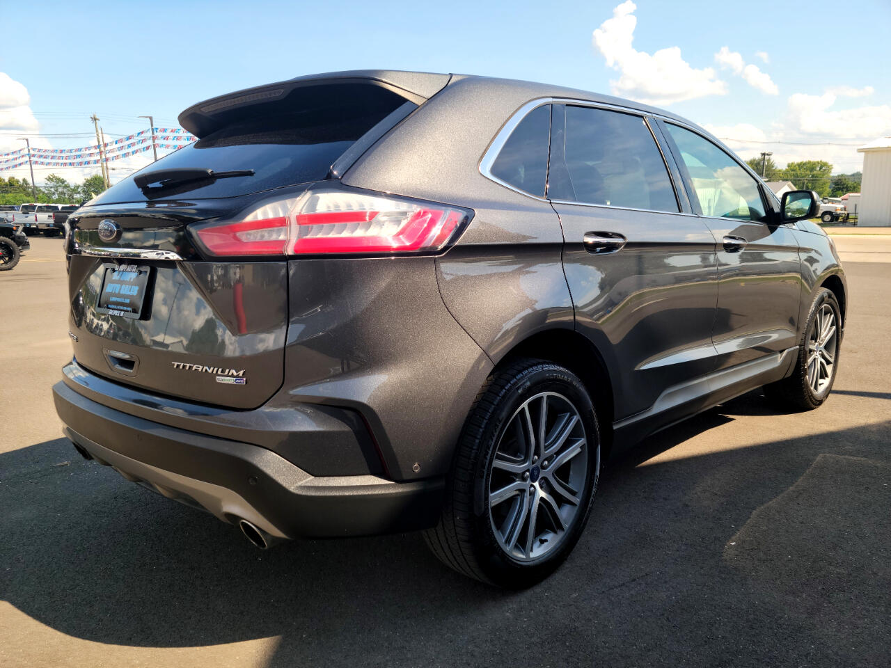 2019 Ford Edge Titanium photo 3