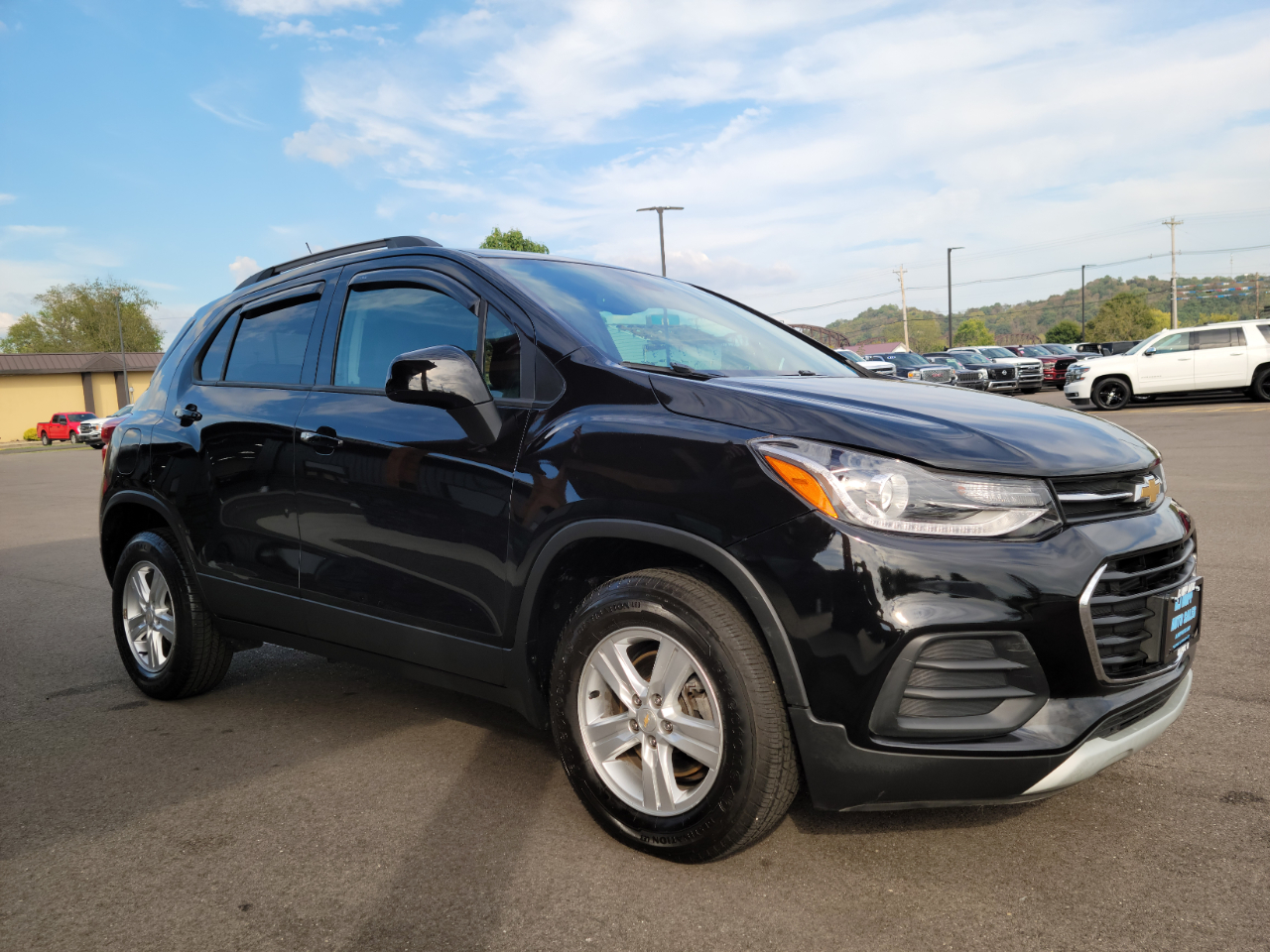 2022 Chevrolet Trax LT photo 3