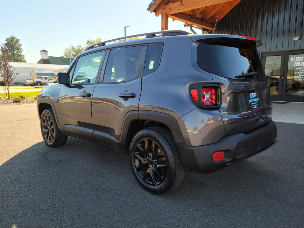 2018 Jeep Renegade Latitude North Edition photo 6