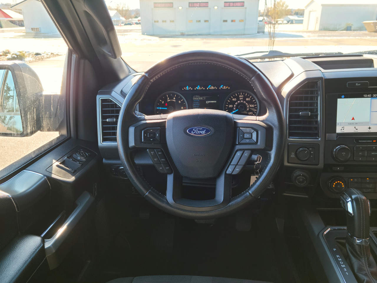 2017 Ford F-150 XLT photo 4