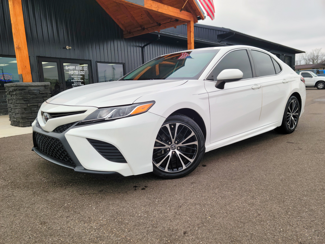 2018 Toyota Camry SE