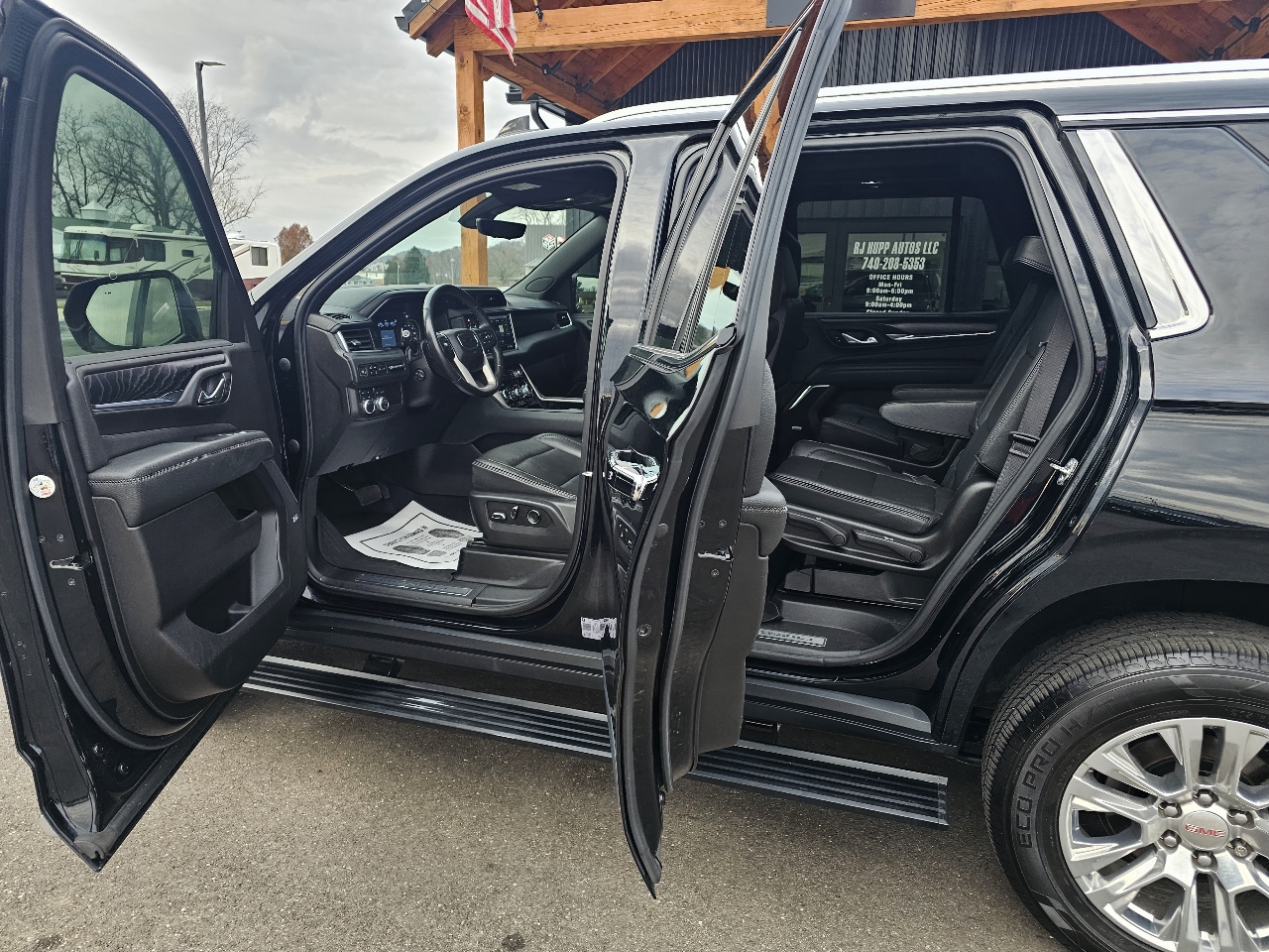 2021 Gmc Yukon Denali photo 4