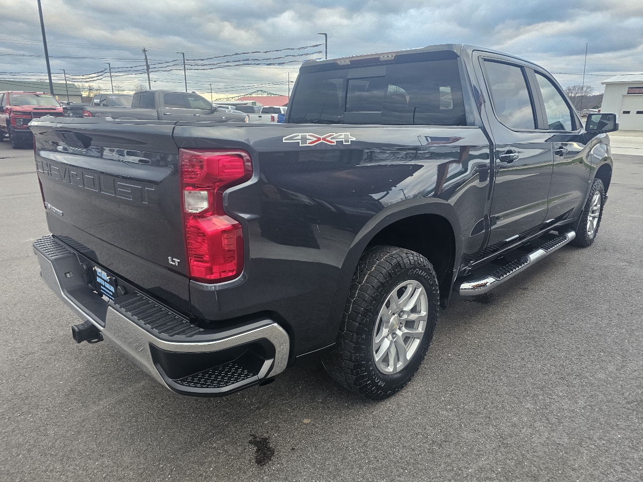 2020 Chevrolet Silverado 1500 LT photo 4
