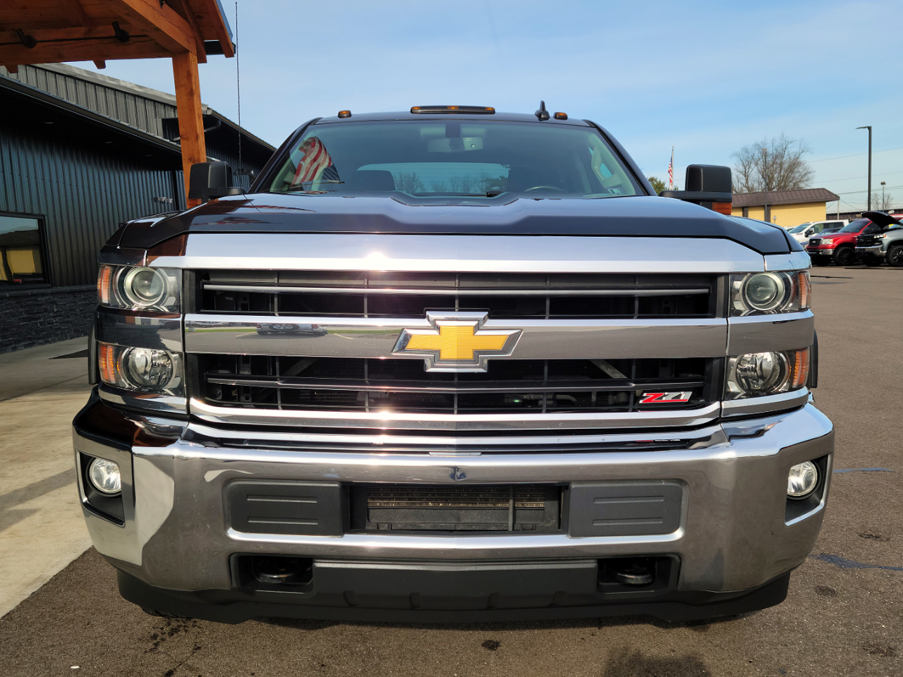 2018 Chevrolet Silverado 2500HD LT photo 2