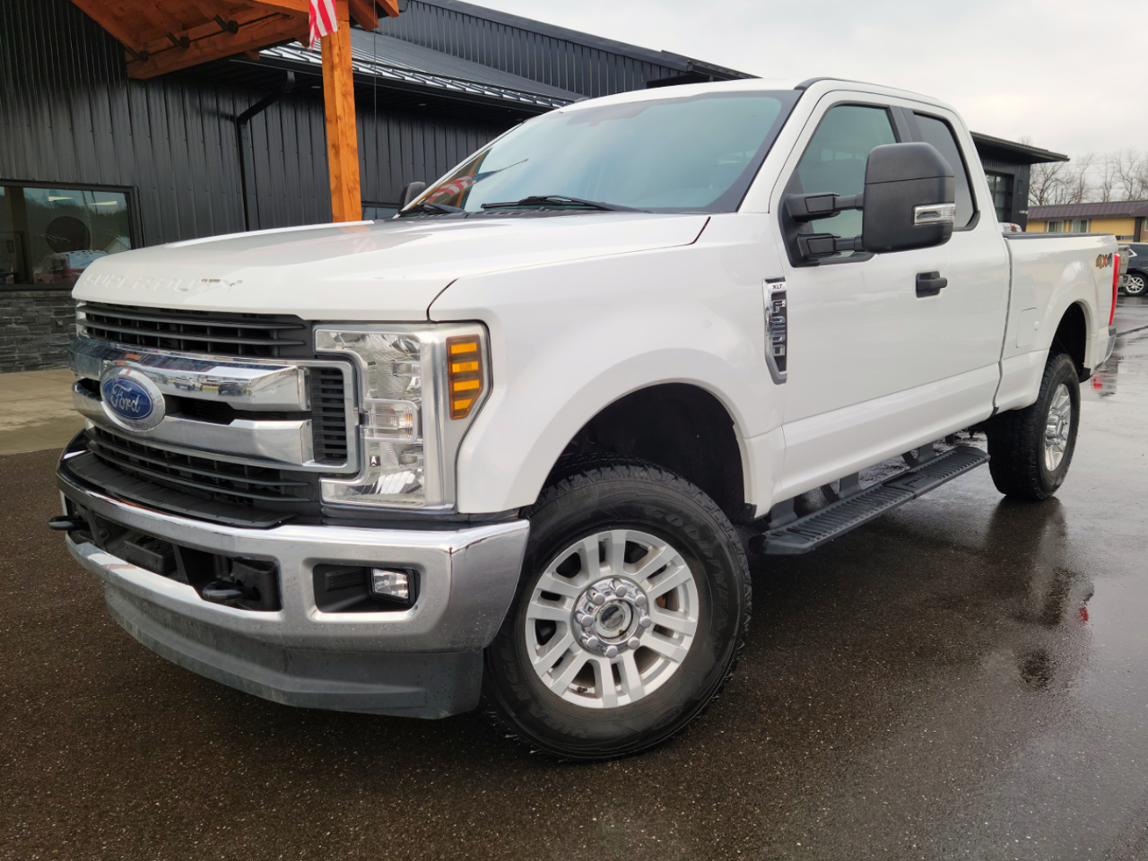 2018 Ford F-250 Super Duty XLT's photo