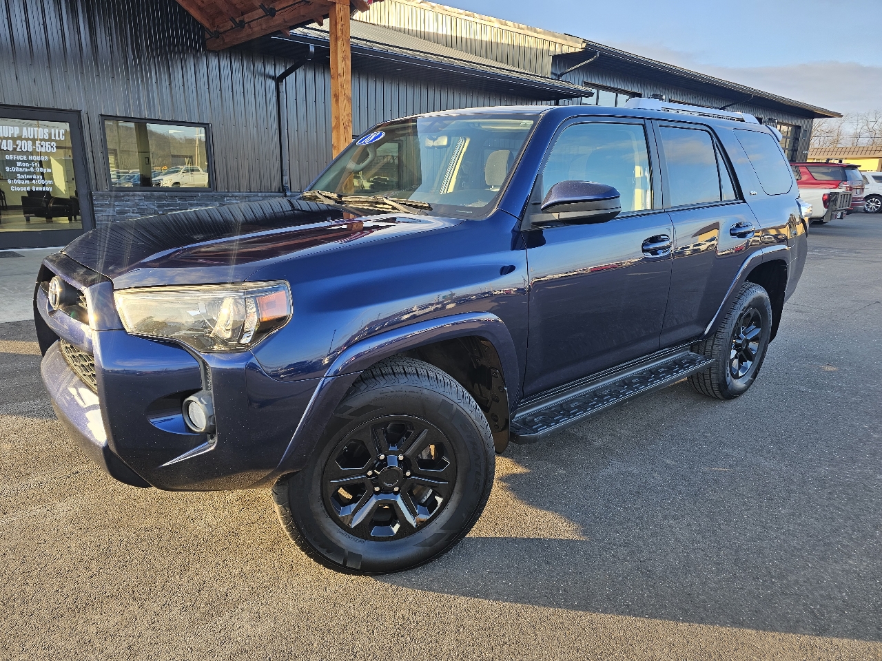 2018 Toyota 4Runner SR5's photo