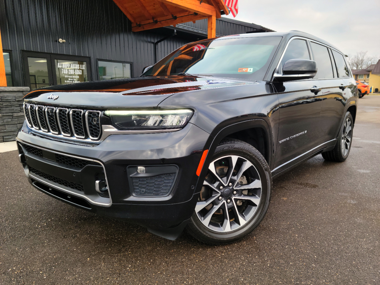 2021 Jeep Grand Cherokee L Overland's photo