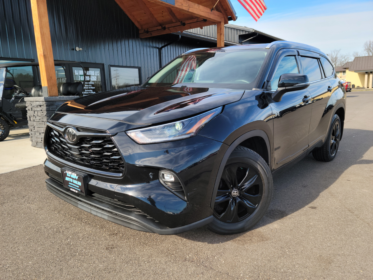 2021 Toyota Highlander XLE's photo