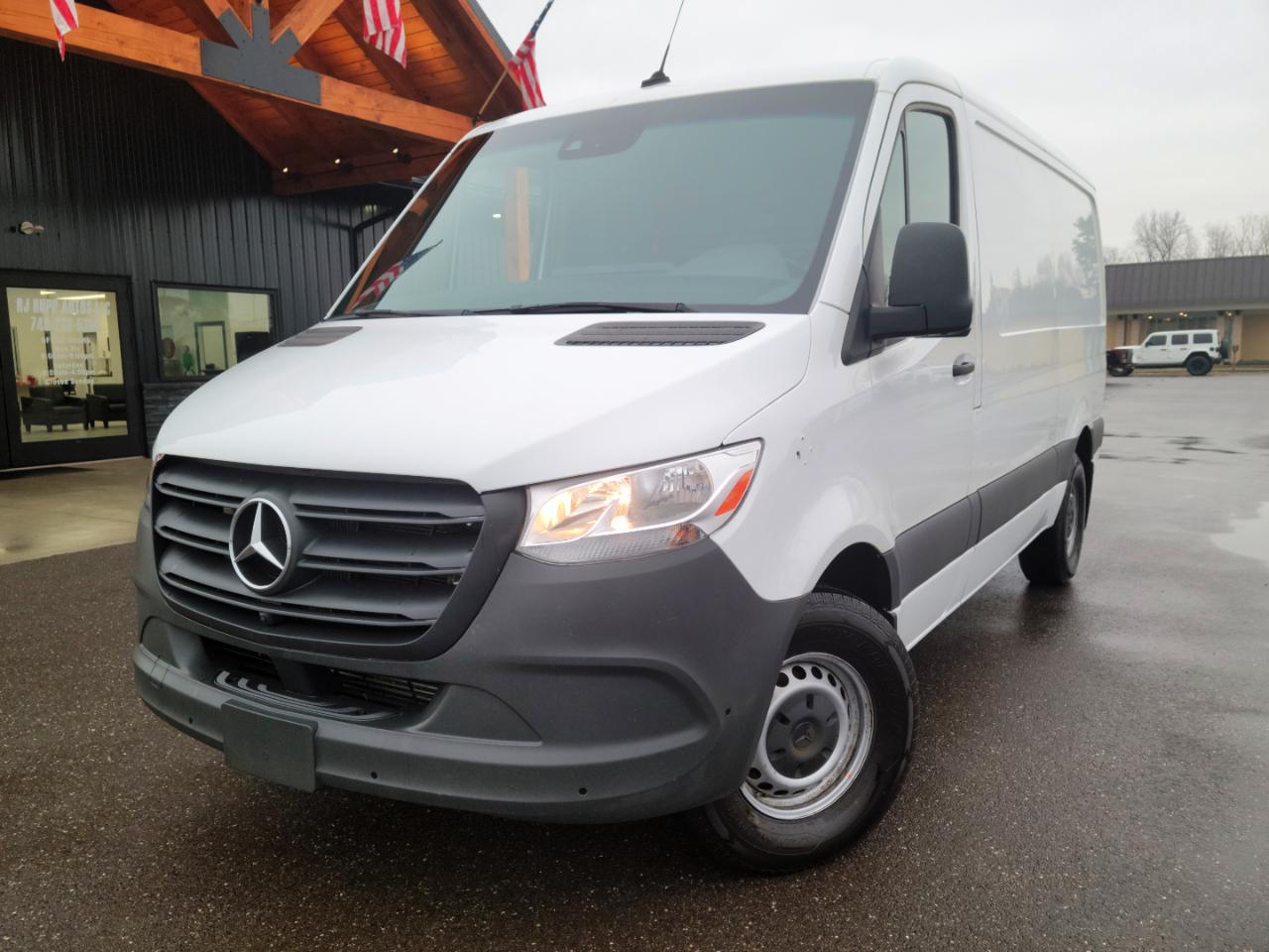 2022 Mercedes-Benz Sprinter Cargo 1500 144 Standard Roof RWD