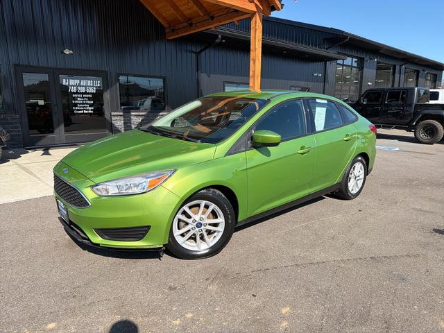 Green 2018 Ford Focus SE Sedan Front-Wheel Drive 6-Speed Automatic