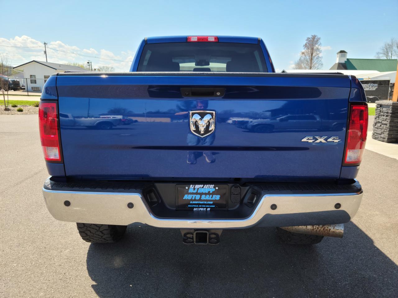 View vehicle photo 5