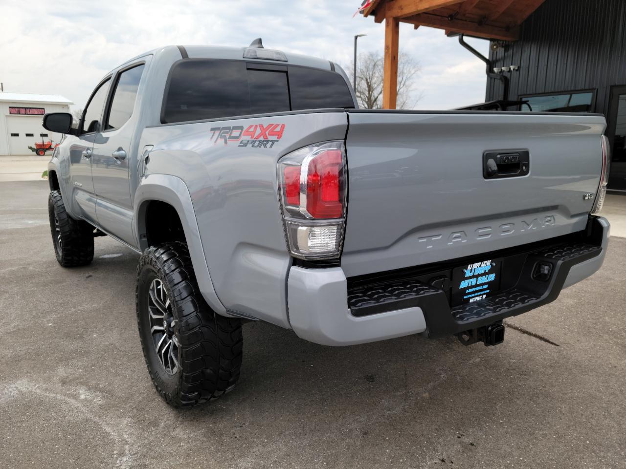 View vehicle photo 6