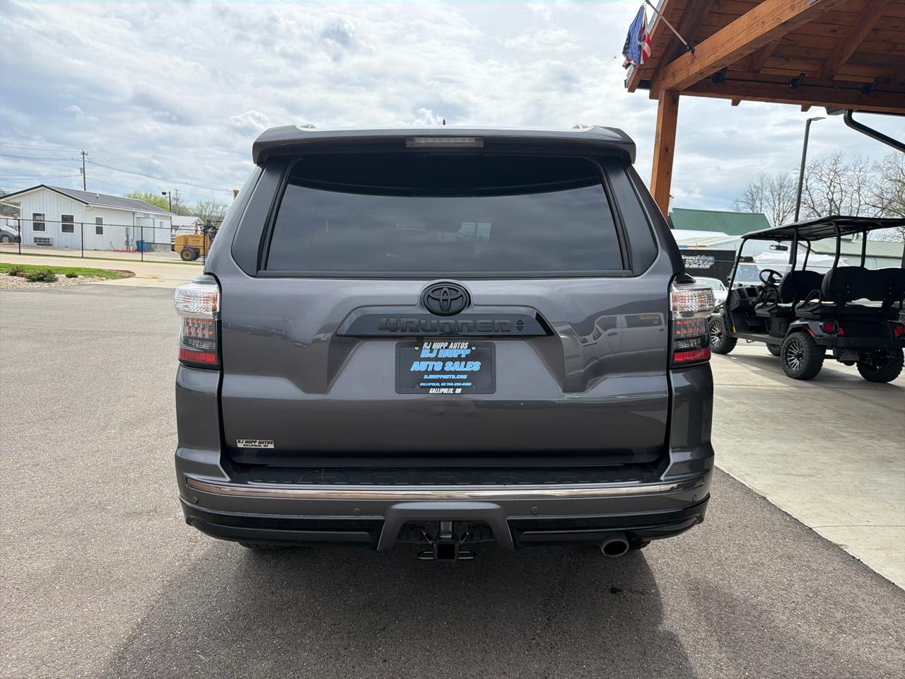 View vehicle photo 5