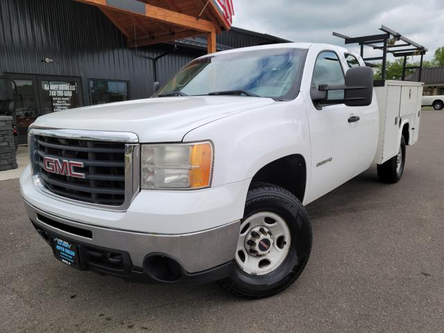 White 2010 GMC Sierra 2500HD Work Truck Ext. Cab LB Pickup Truck 4X2 6-Speed Automatic Overdrive