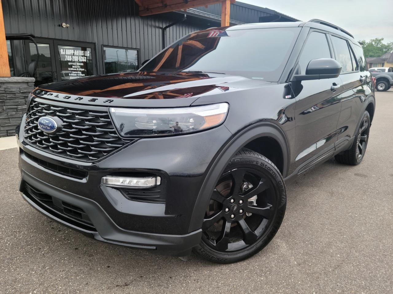 2023 Ford Explorer ST-LINE 4WD's photo