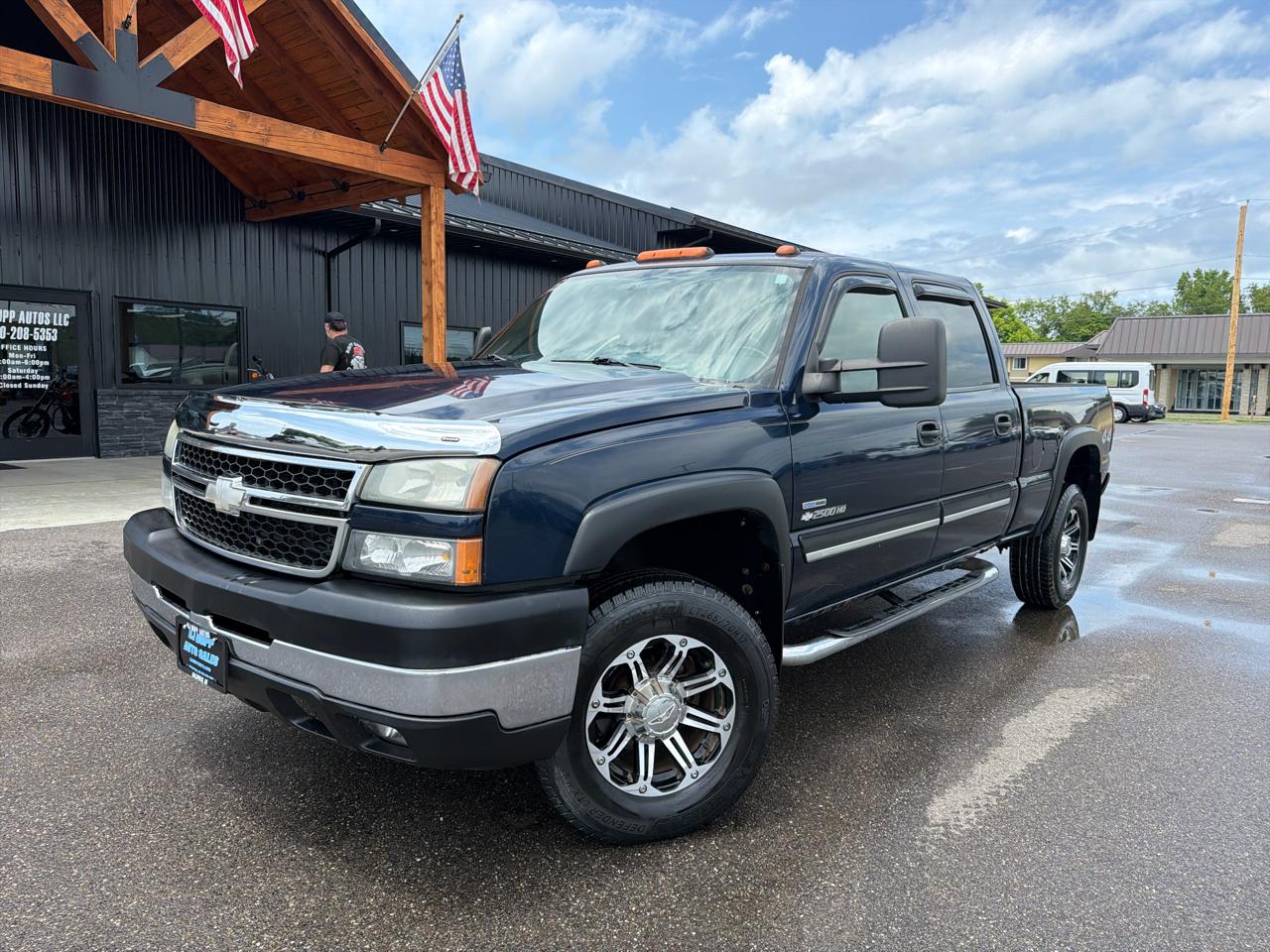 2006 Chevrolet Silverado 2500HD LT1 Crew Cab 4WD