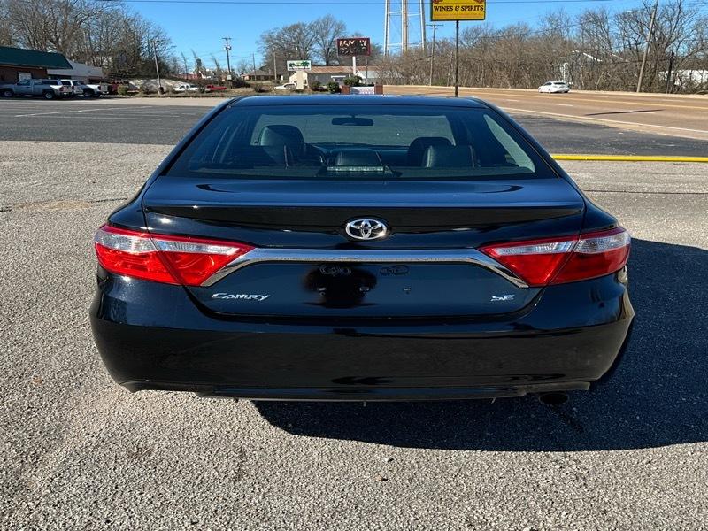 Toyota Camry SE 2015