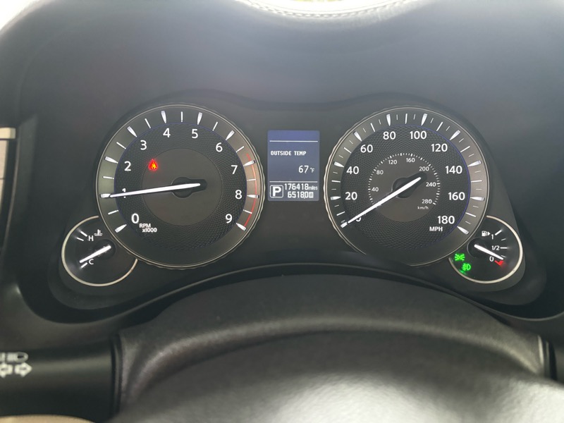 Infiniti Q70 L 5.6 AWD 2015