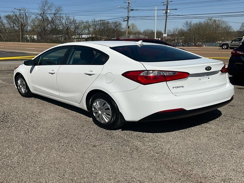 Kia Forte LX w/Popular Package 2016
