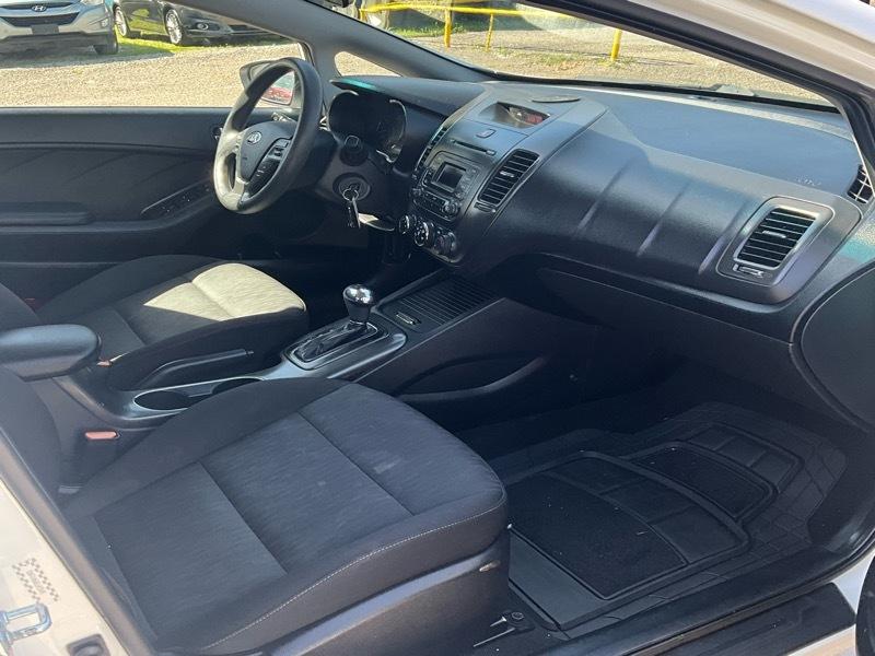 Kia Forte LX w/Popular Package 2016