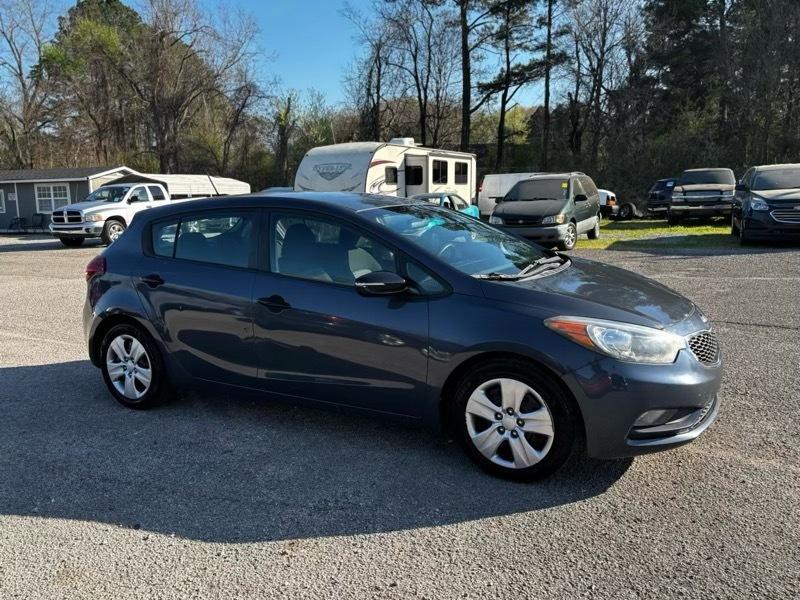 Kia Forte 5-Door LX 2016