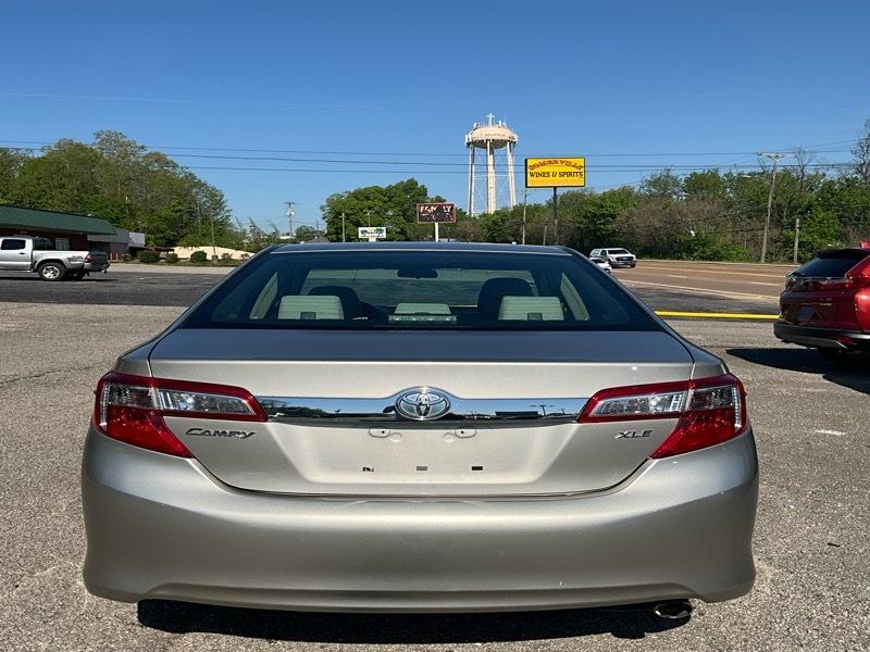 Toyota Camry XLE 2013